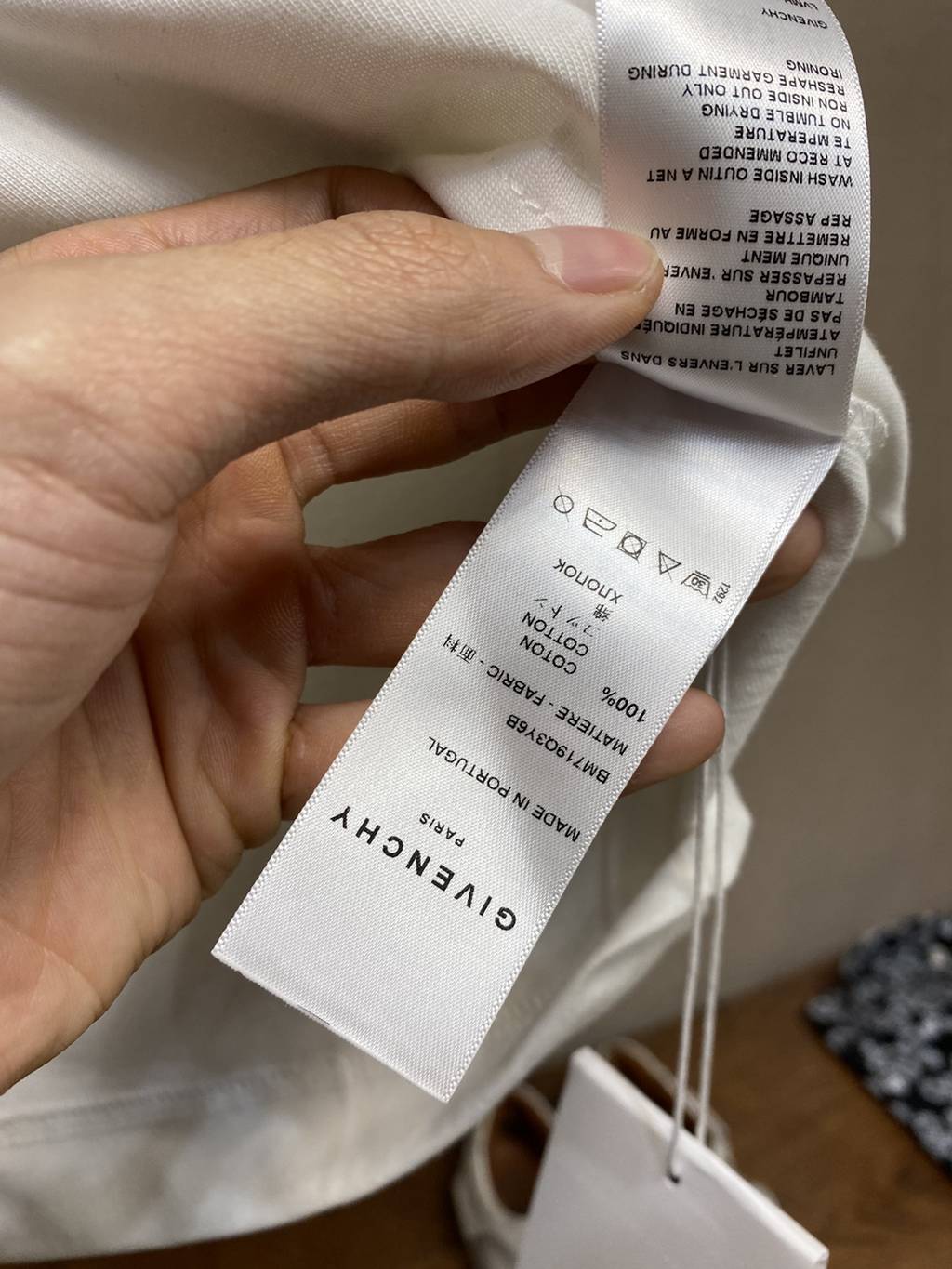 Givench* T-shirt